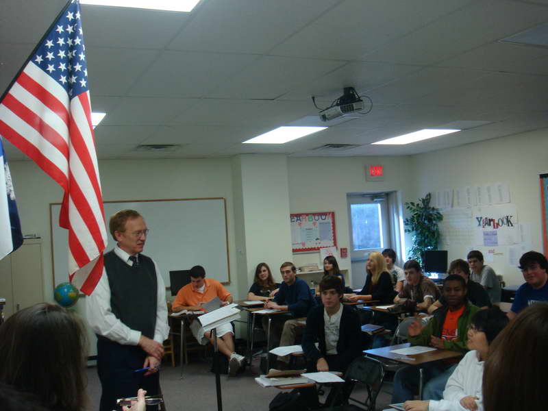 美方教师向我校学生提问-09年赴美冬令营